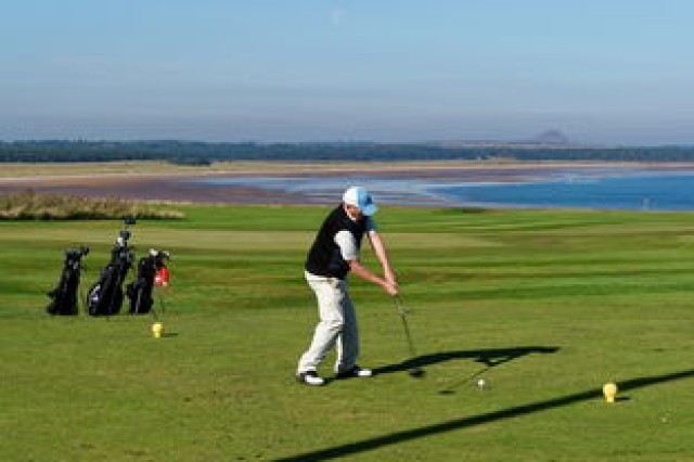 开云kaiyun-快攻节奏如何影响内线球员跑动距离，论述快攻的形式及快攻的训练方法